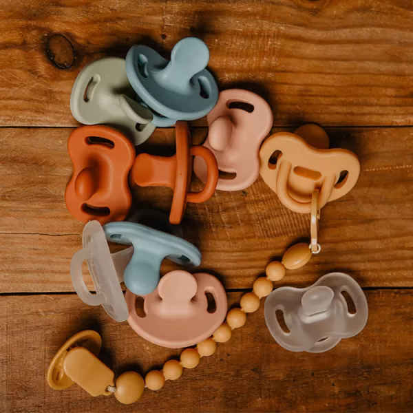 SUAVINEX ŠIDÍTKO anatomické SILIKON 6-18m SX PRO - COLOUR ESSENCE