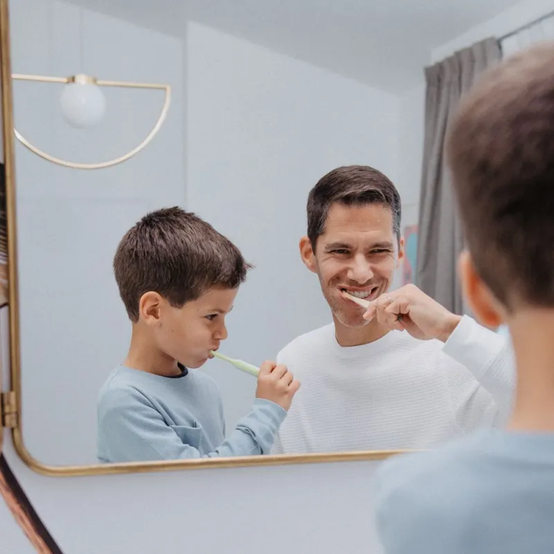 SUAVINEX Dětský kartáček na zoubky JUNIOR +6 let