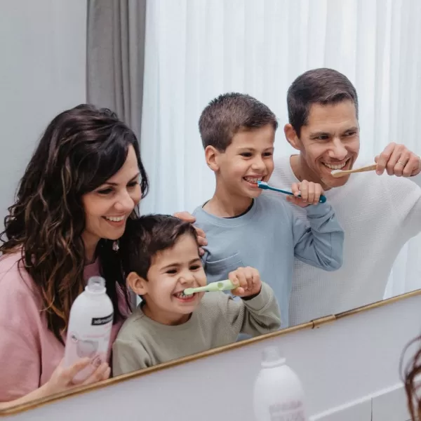 SUAVINEX Dětský kartáček na zoubky KIDS 2-6 let