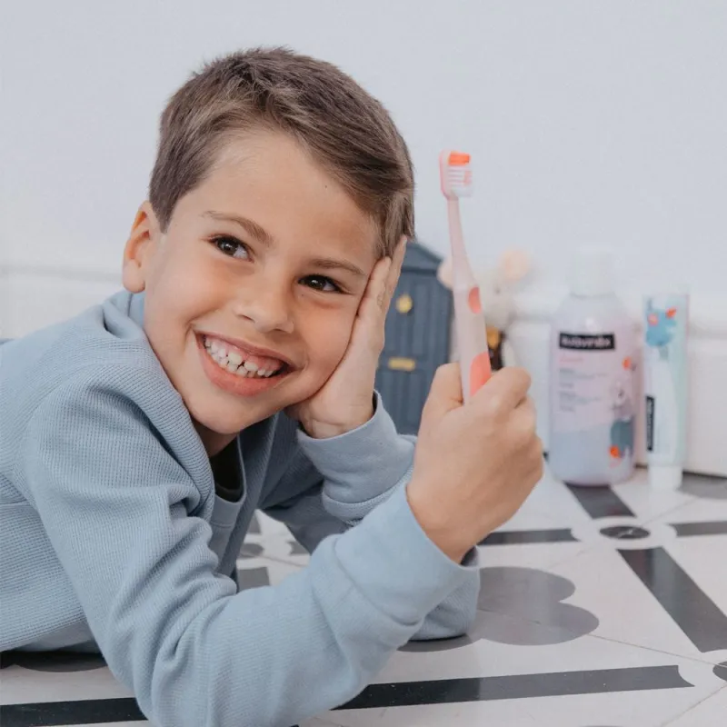SUAVINEX Dětský kartáček na zoubky JUNIOR +6 let