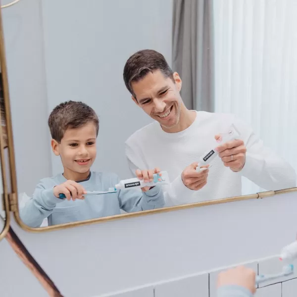 SUAVINEX Dětský kartáček na zoubky JUNIOR +6 let