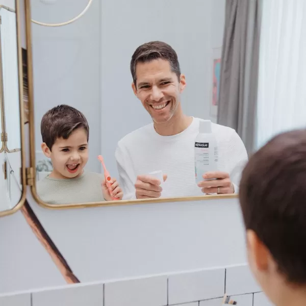 SUAVINEX Dětská ústní voda s příchutí jahody – 500 ml