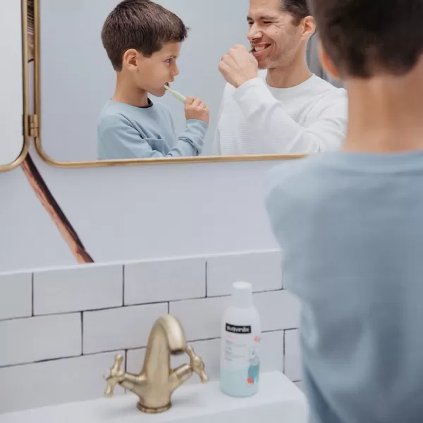 SUAVINEX Dětská ústní voda s příchutí jahody – 500 ml