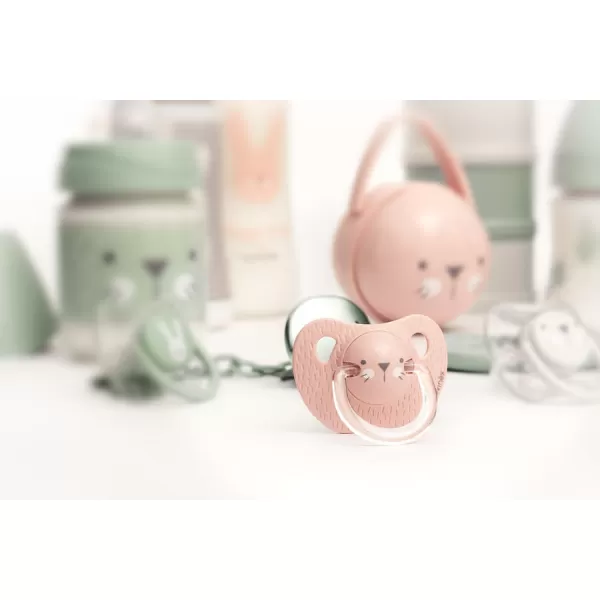 Suavinex PREMIUM Dudlík anatomický HYGGE 6-18 m VOUSKY